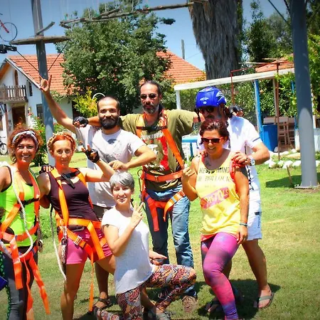 בית הארחה Adrenalin Village